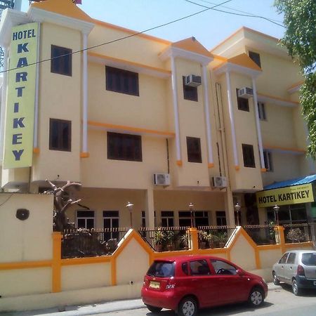 Hotel Kartikey Jaipur Buitenkant foto