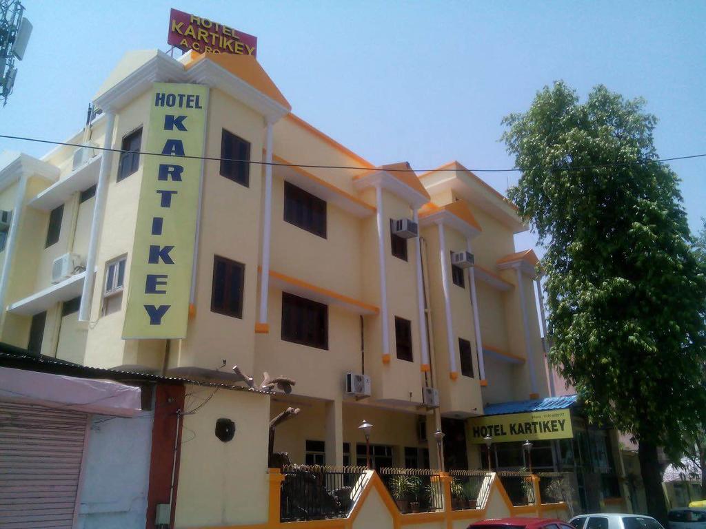 Hotel Kartikey Jaipur Buitenkant foto