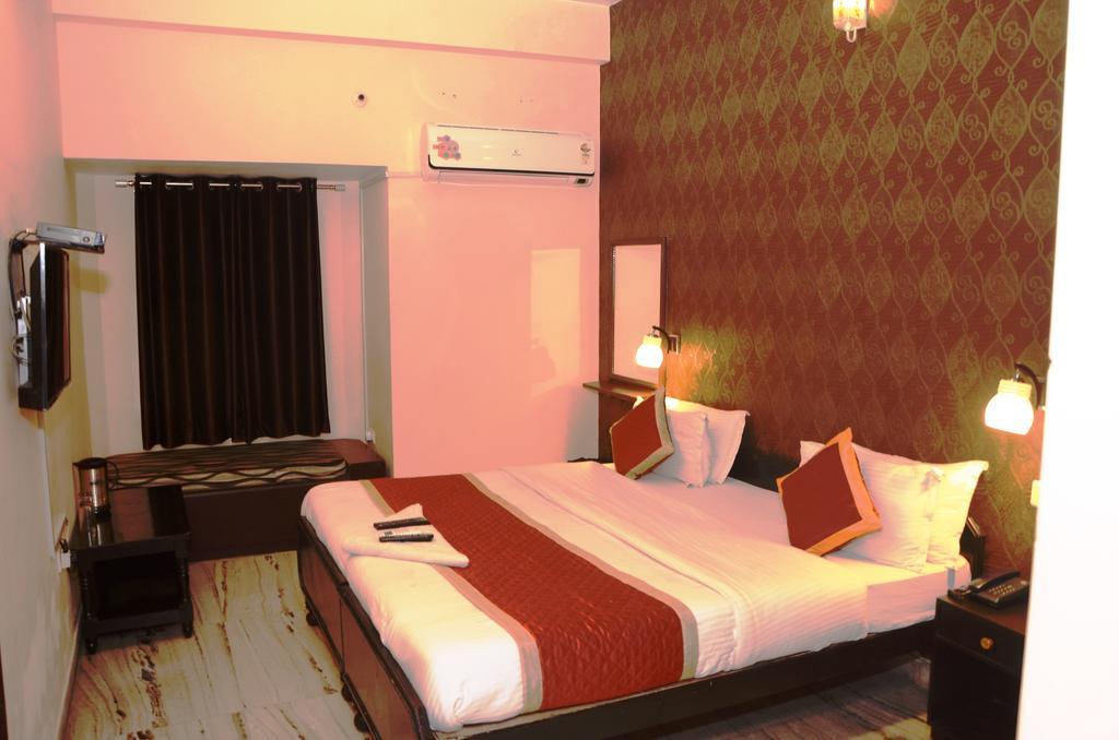 Hotel Kartikey Jaipur Buitenkant foto