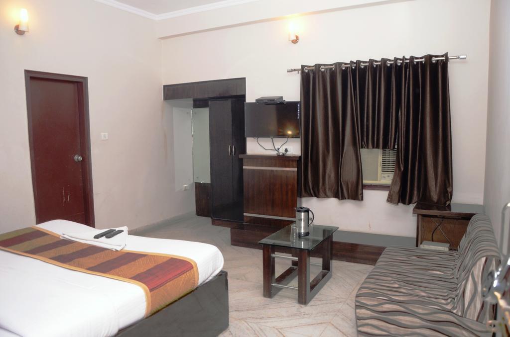 Hotel Kartikey Jaipur Buitenkant foto
